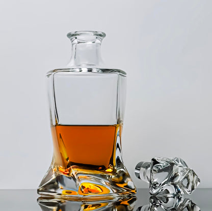 Twisted Whisky Decanter and 4 Glass Set - Solkatt Designs 