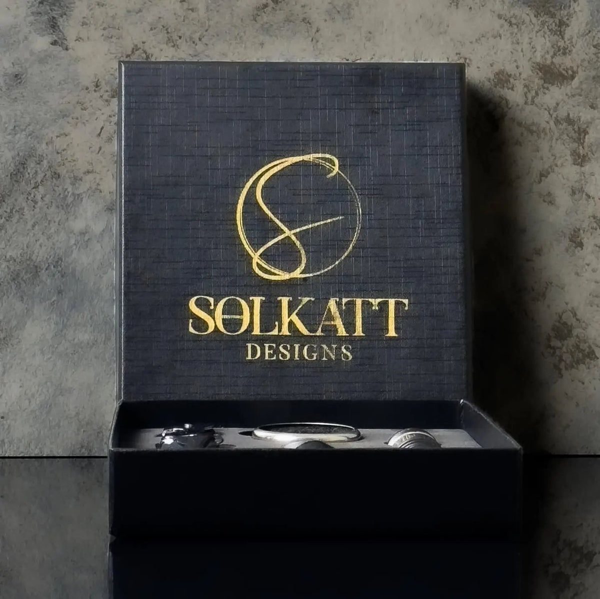 Wine/Champagne Corkscrew and Stopper set - Solkatt Designs