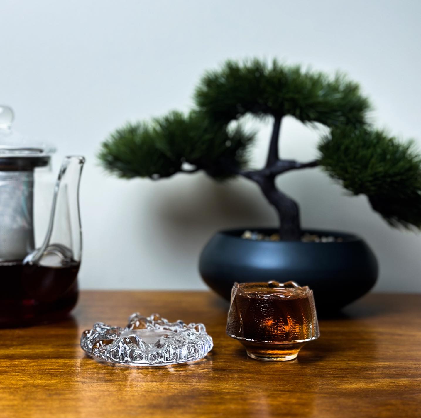 Japanese Frosted Hammer Design Glass Teacup With Saucer - Solkatt Designs 