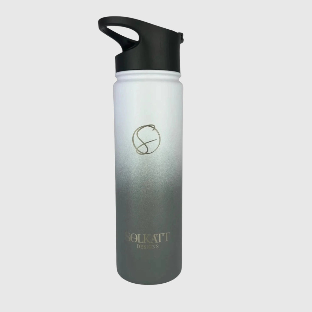 Misty Grey insulated water bottle flip top lid front view - 650ml - Solkatt Designs