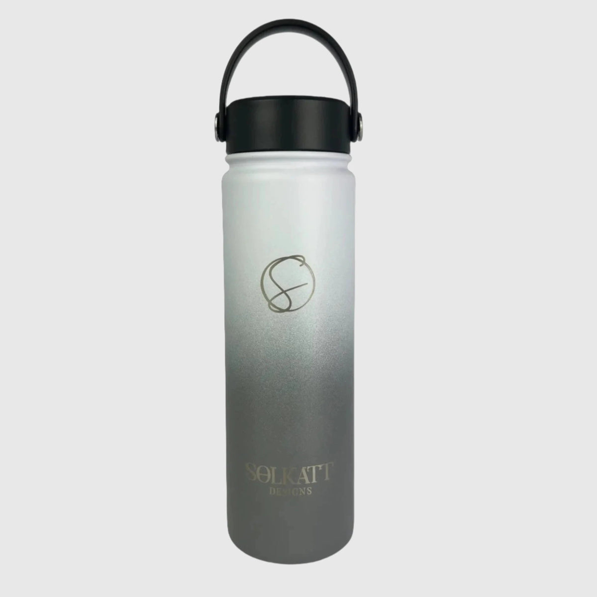 Misty Grey insulated water bottle wide mouth lid front view - 650ml - Solkatt Designs