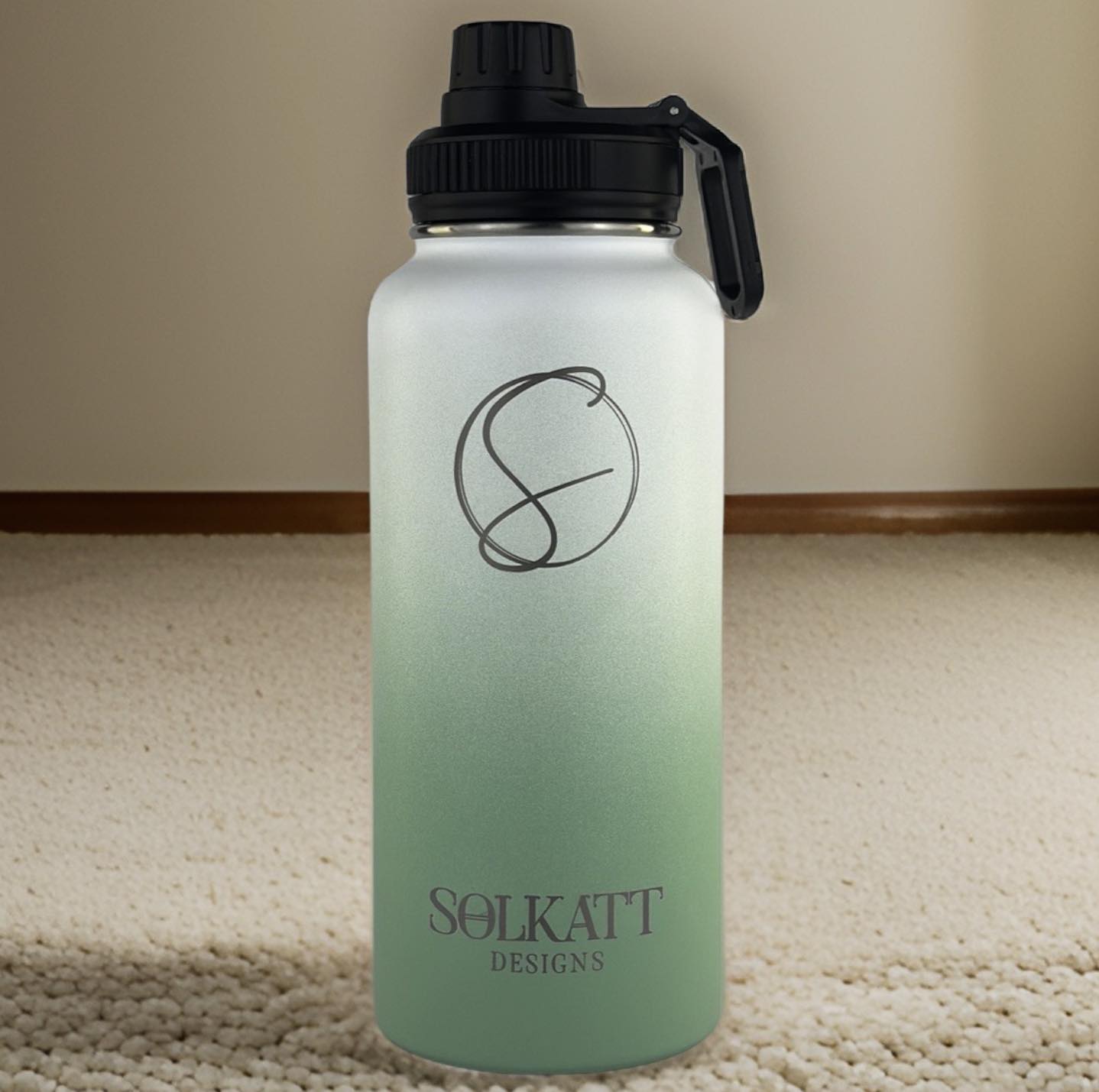 Peppermint Dream (Pastel Green) 950ml / 32oz Stainless Steel Insulated Drink Bottle - Solkatt Designs 