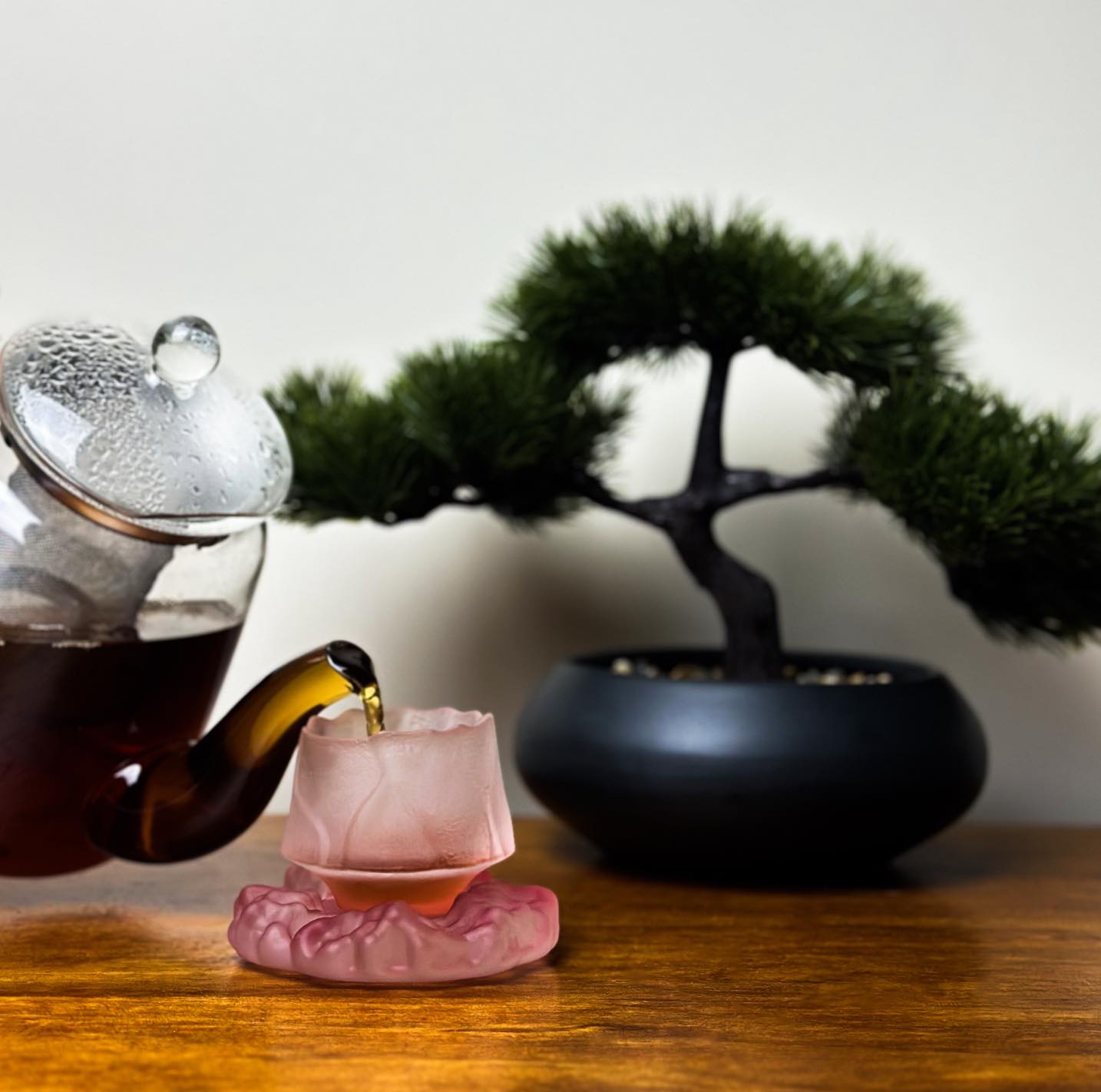 Japanese Handmade Frosted Pink Hammer Design Glass Teacup Matching Saucer