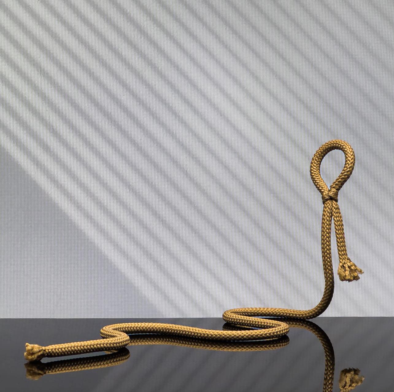 Rope Wine Bottle Holder Rack Tan